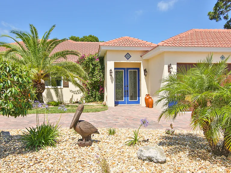 1102 Mallorca Dr — Photo 51