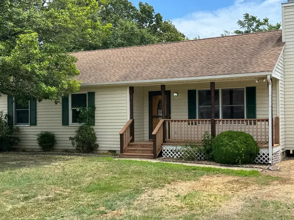 304 N Academy St, Greensboro, MD 21639