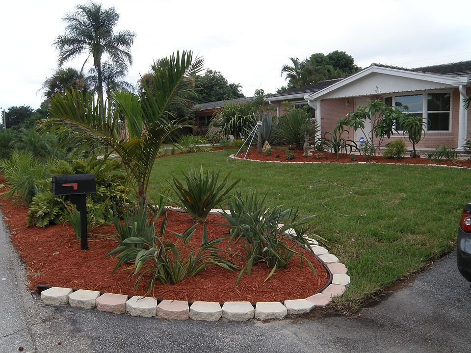 2nd image of 3872 Carnation Cir S