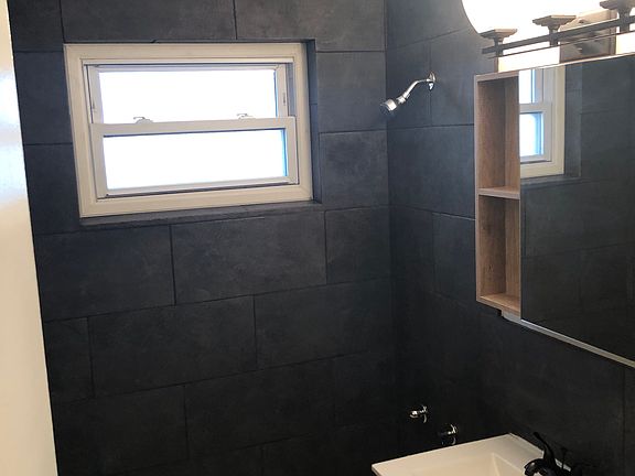 Newly Renovated Bath Room