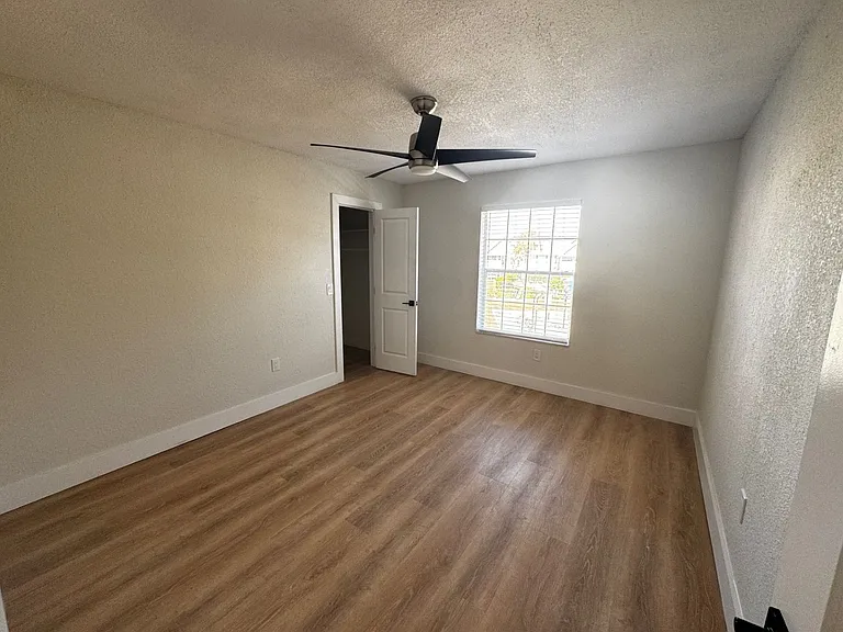 Flagler Pointe Apartments — Photo 33