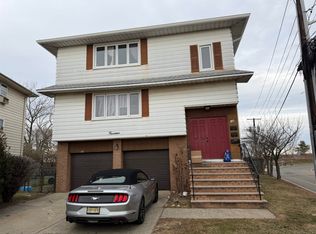14 Acorn Rd #1, Secaucus, NJ 07094