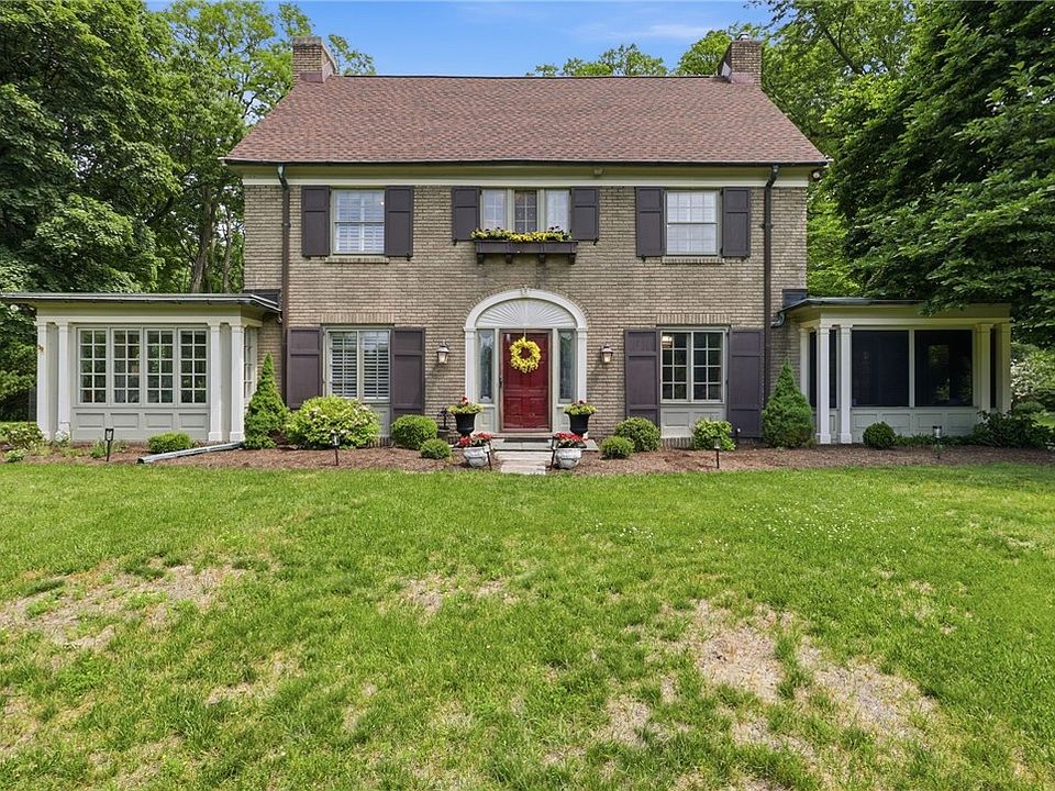 1st image of 210 Fairport Rd