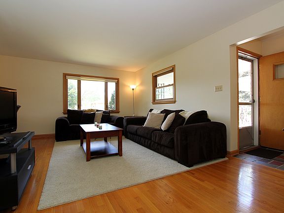4th image of 4122 N 94th St