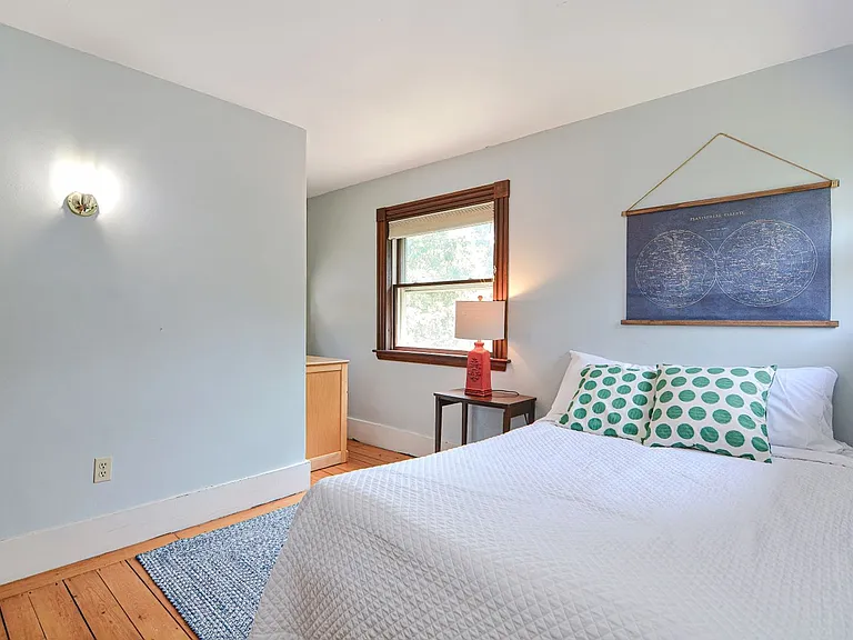 16 Oakes Ln — Photo 38