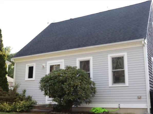 13 Nickerson St, Plymouth, MA 02360