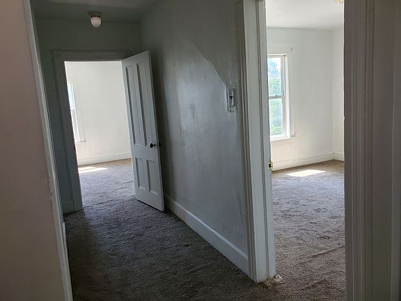 2nd image of 206 N Nanticoke Ave #1/2