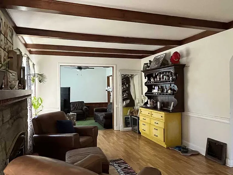 2316 Manchester Rd — Photo 9