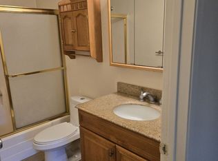 6833 Village Green Dr, Stockton, CA 95210