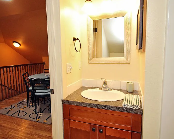 4033 SE Hawthorne Blvd #A-B — Photo 28