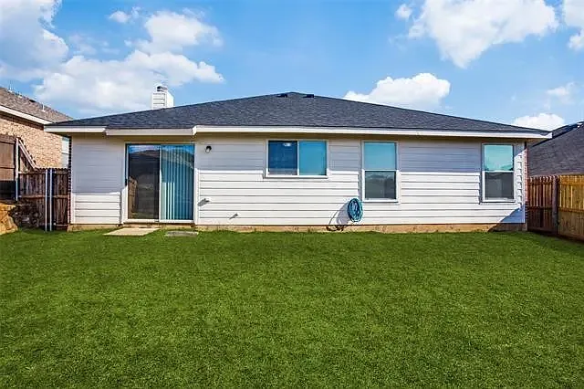 1704 Morrison Dr — Photo 5