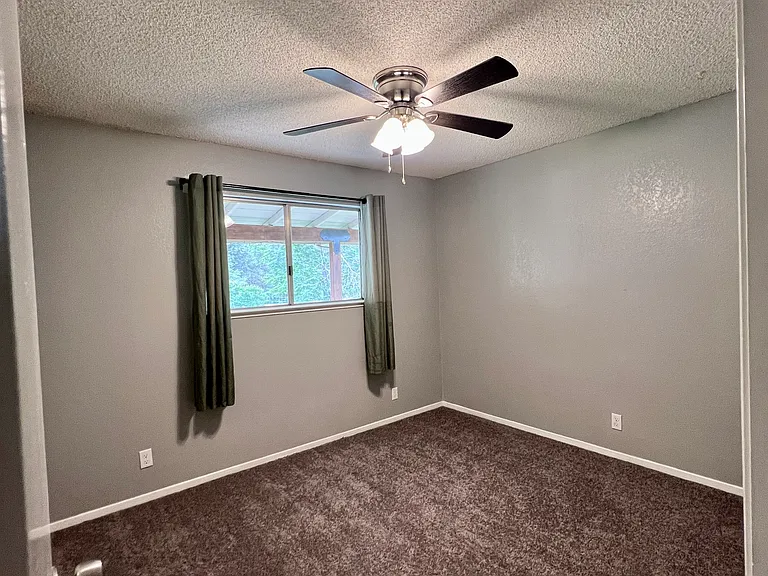 28562 Burrough Valley Rd — Photo 27