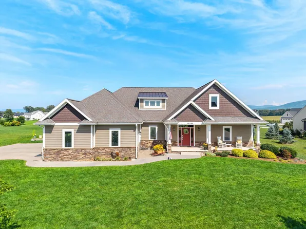 10100 Dalmatian Dr, McGaheysville, VA 22840