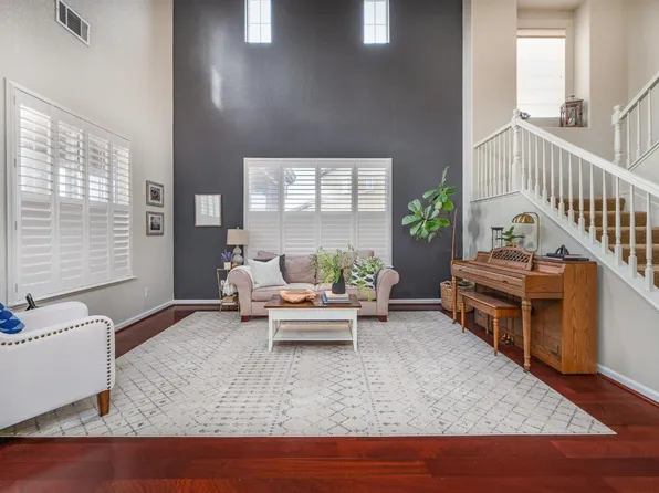 1808 Churchill Downs Cir, Oakdale, CA 95361