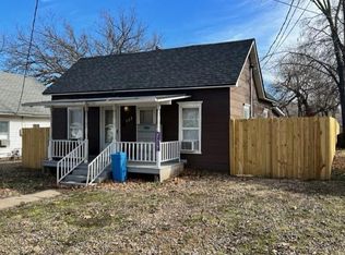 722 N Clay St, Nevada, MO 64772