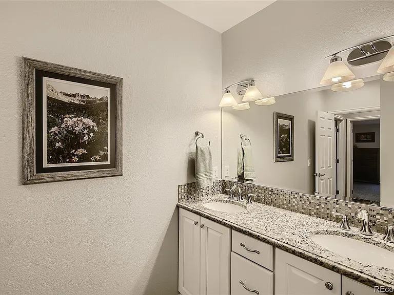 16360 Handies Way — Photo 32