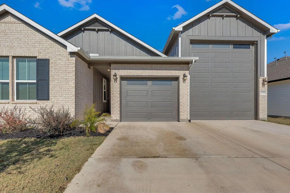 Building Photo - 20704 John Gill Dr