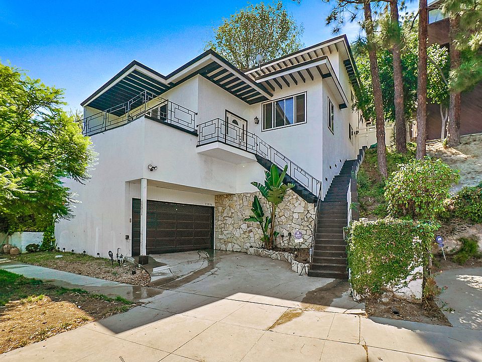 1st image of 13936 Valley Vista Blvd