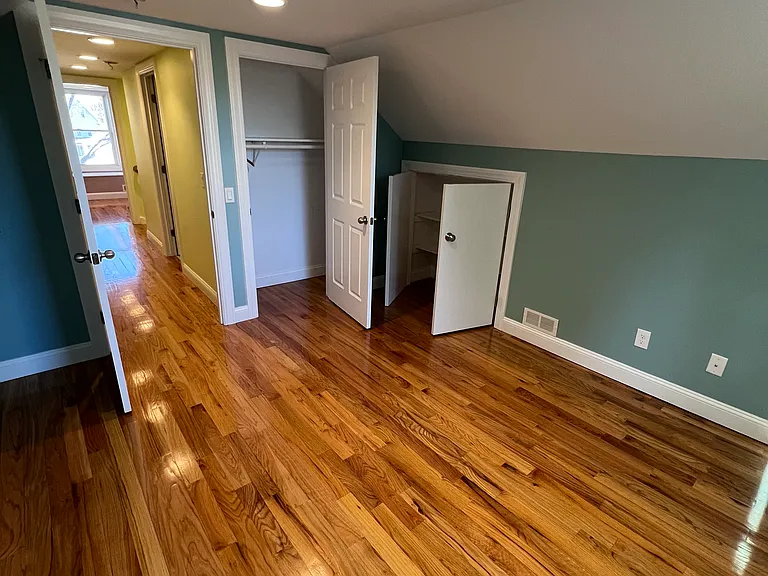 11 Hamlin Pl #B — Photo 14