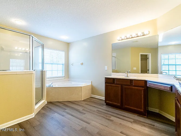 825 Marjories Way — Photo 31