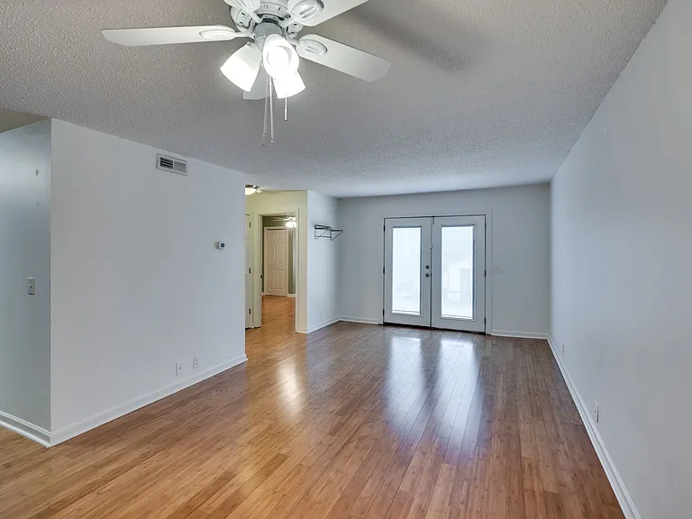 6680 Charlotte Pike #C4 — Photo 1
