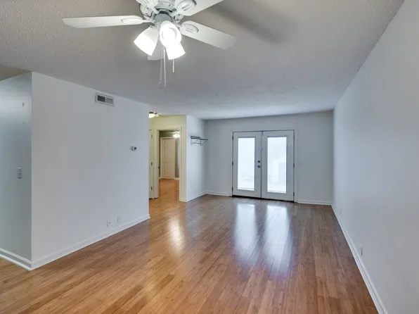 6680 Charlotte Pike APT C4, Nashville, TN 37209