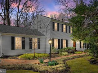 2708 Soapstone Dr, Reston, VA 20191