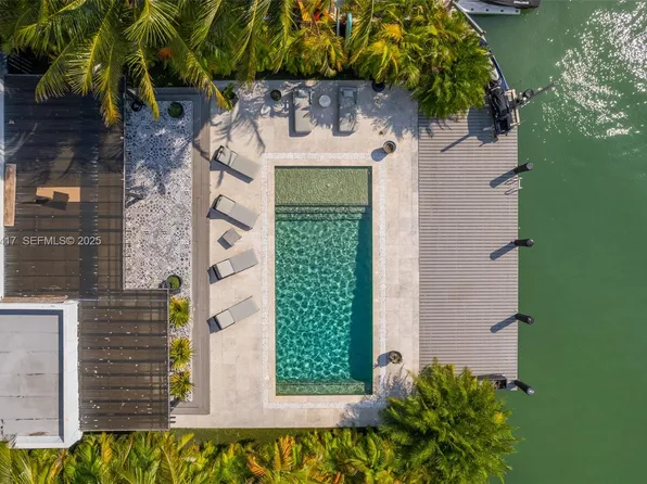 970 S Shore Dr, Miami Beach, FL 33141