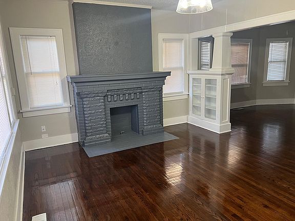 3rd image of 820 NW 20th St #820