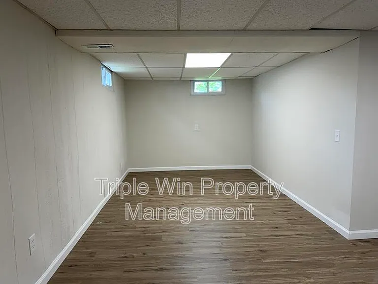 1315 Bobolink Dr — Photo 33