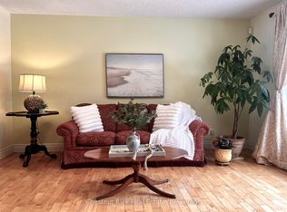 135 Christopher Ave, Wasaga Beach, ON L9Z 1S4