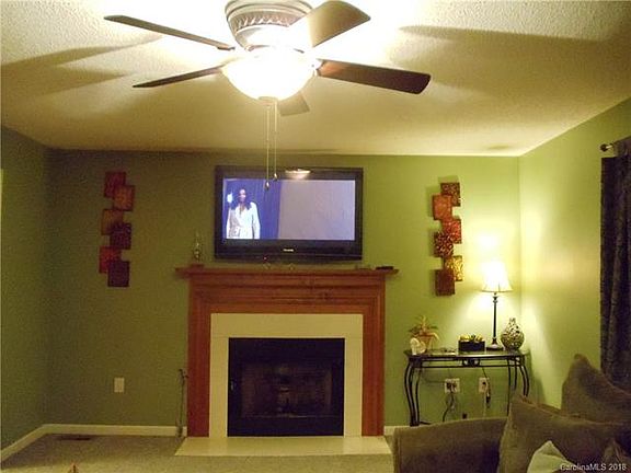 5th image of 2135 Ashland Ct
