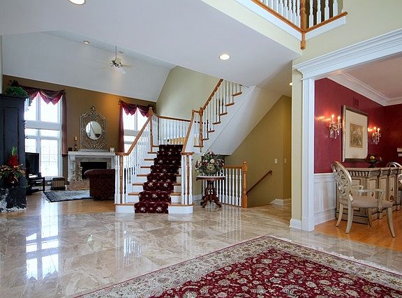 3rd image of 1204 Ashbury Ln