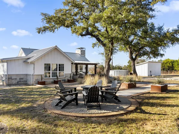 810-2 Kothmann Rd, Dripping Springs, TX 78620