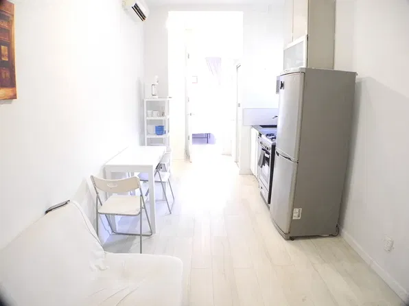 1207 Jackson Ave APT 2R, Long Island City, NY 11101