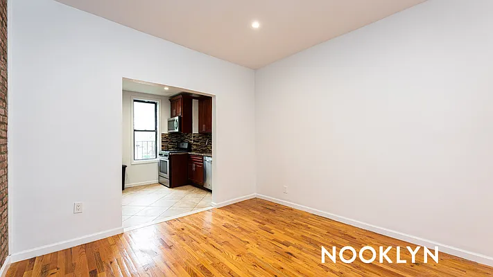 Rented by Nooklyn NYC LLC | media 44