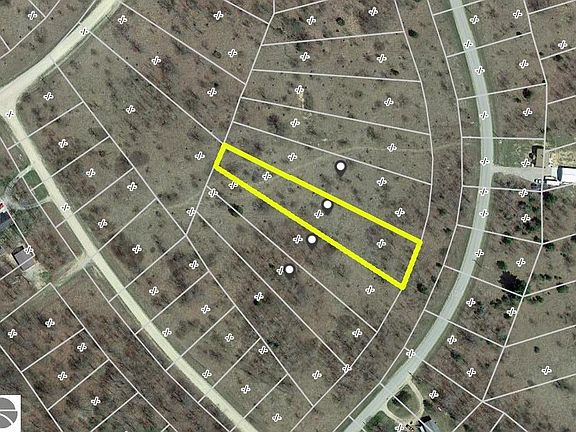 2nd image of LOT 489 Manistee Hts #1