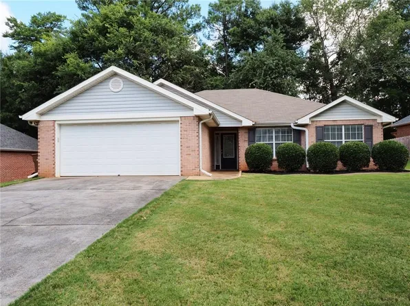 14 Piedmont Ln, Cartersville, GA 30120