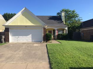 3716 Huckleberry Dr, Fort Worth, TX 76137