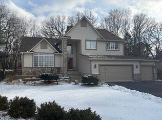 13526 Daisy Ct, Rosemount, MN 55068