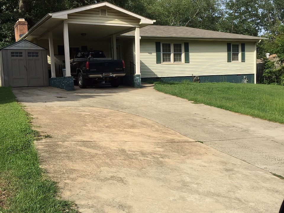 2nd image of 106 Pineview Dr