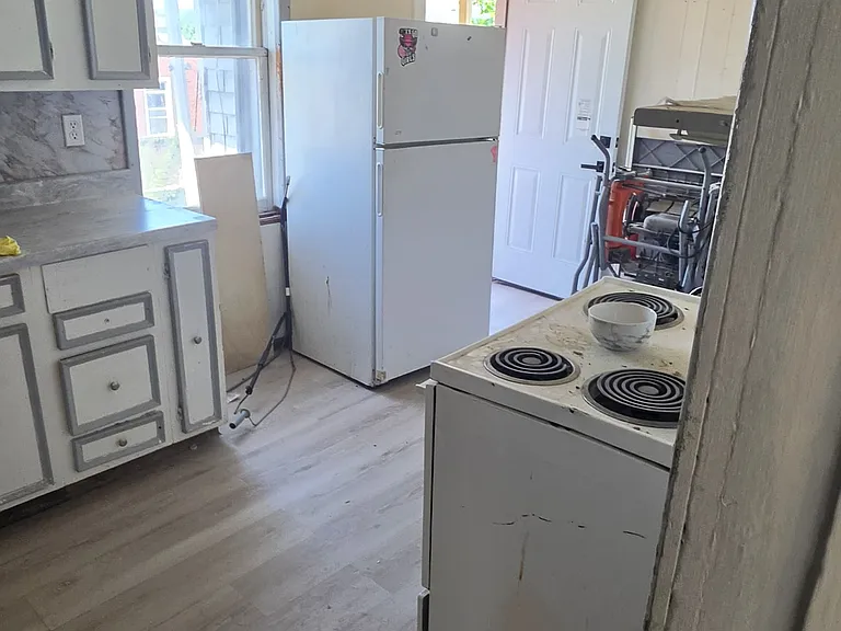 246 S Oak St #1 — Photo 12