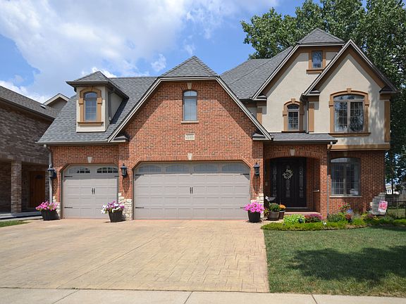 2nd image of 5722 W 88th Pl