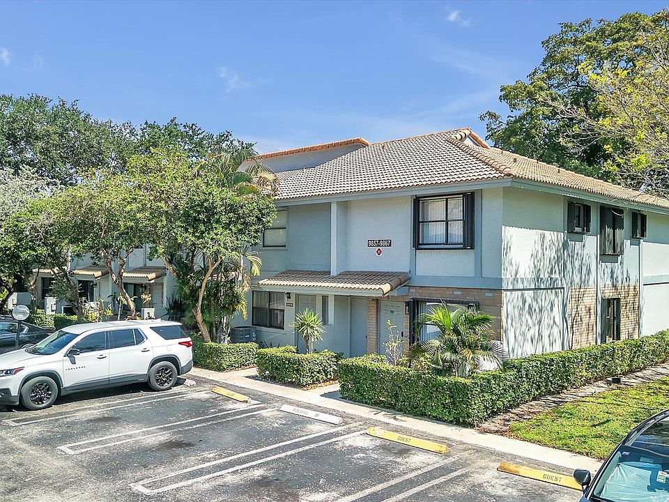 1st image of 9867 Riverside Drive