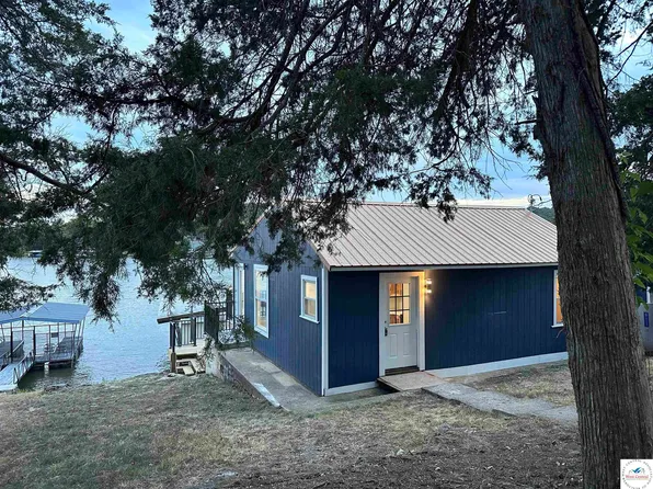 9 Point Plaza Dr, Edwards, MO 65326