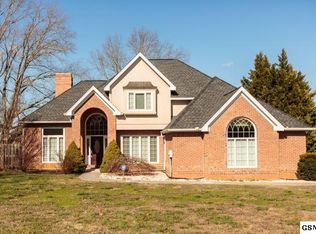 921 Boardly Hills Blvd, Sevierville, TN 37876