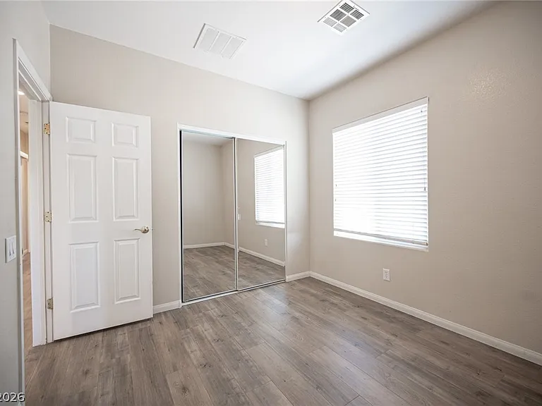 10474 Howling Coyote Ave — Photo 37