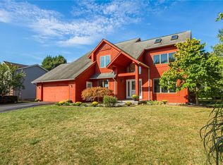 45 Pinewood Knl, Rochester, NY 14624