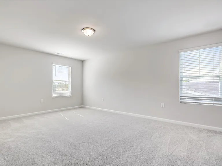 Bellevue Manor Ln — Photo 4
