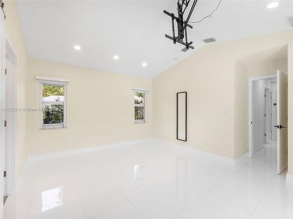 5th image of 7300 SW 167th St
